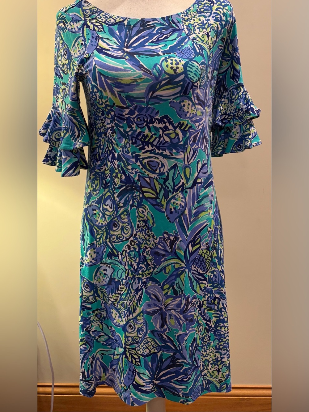 Lilly Pulitzer XXS Blue Green Tropical Print Ruffle Bell Sleeve Knit Dress EUC